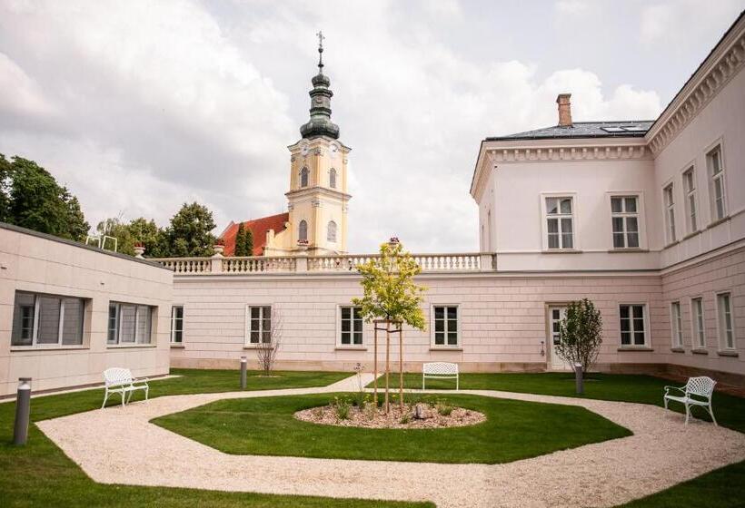 هتل Goya Vitality