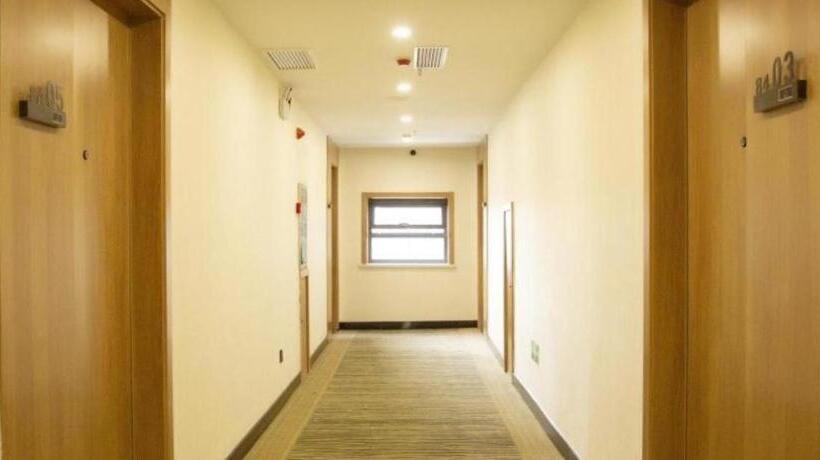 فندق Greentree Inn Xiaoyi Wanda Plaza