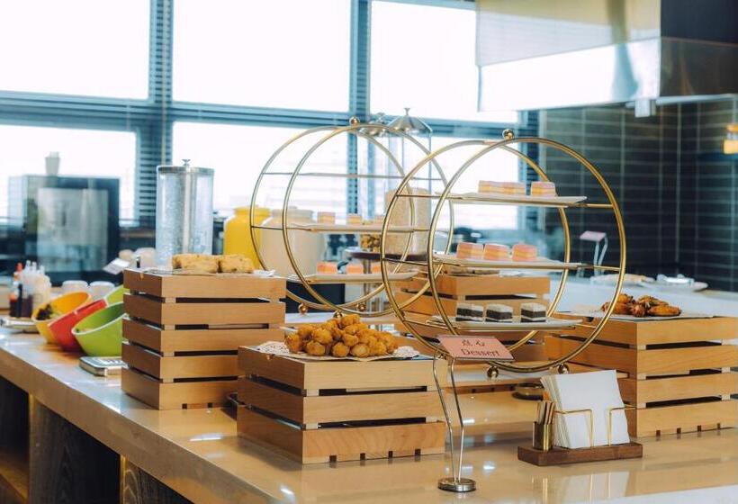 Отель Guangzhou Shamian Island Yatland