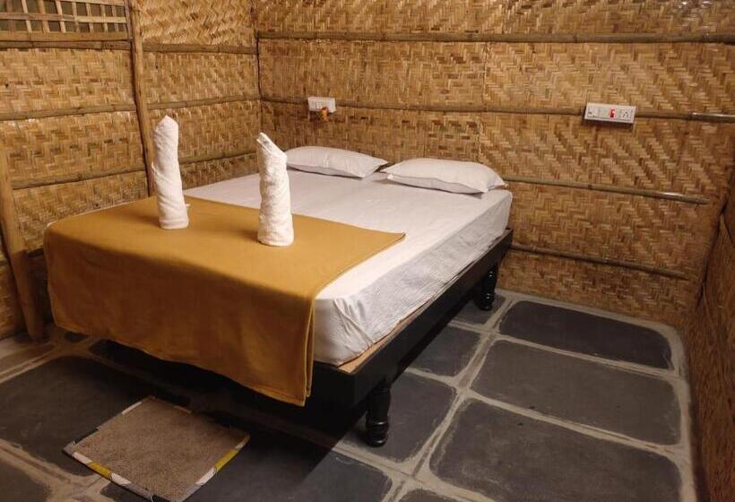 בית מלון כפרי Hampi Waterfall Cottages