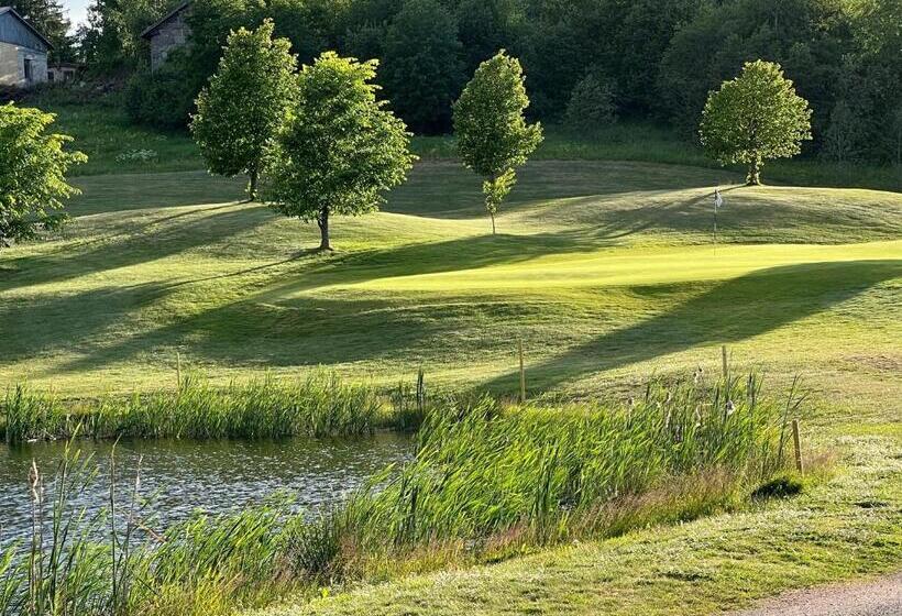 Отель Hill Side Golf & Sports Resort