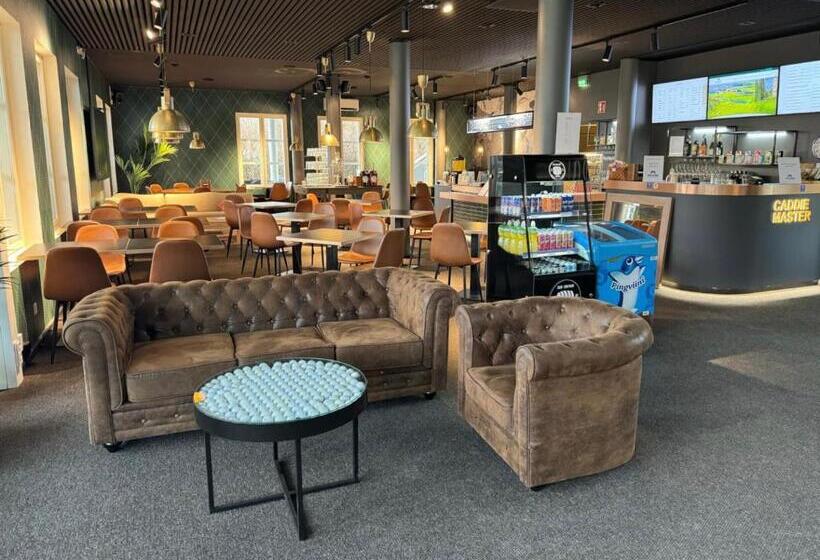 Отель Hill Side Golf & Sports Resort