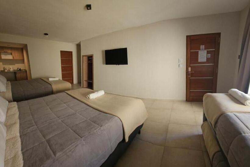 בית מלון כפרי La Quinta Suites