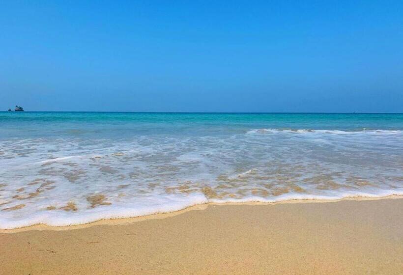 בית מלון כפרי Longbeach Kohphayam