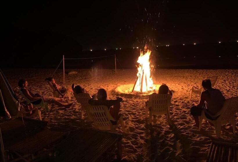 בית מלון כפרי Longbeach Kohphayam