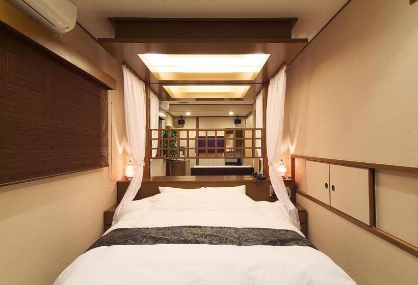 Hotelli Luana18歳未満入場禁止