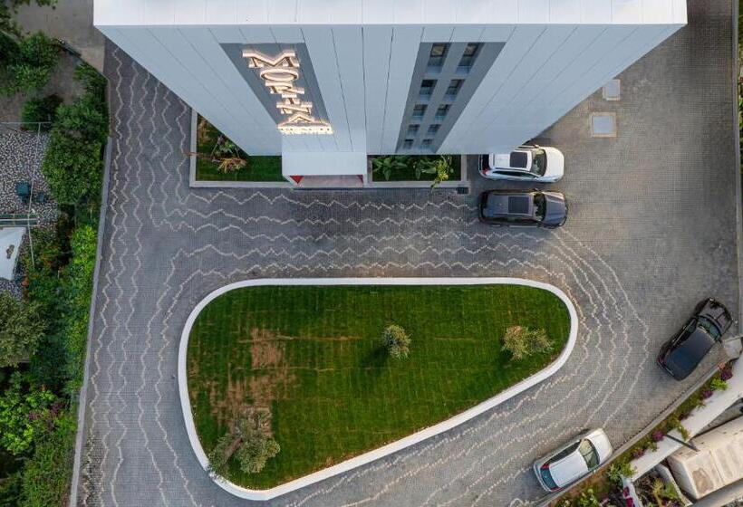 בית מלון כפרי Morina Beach