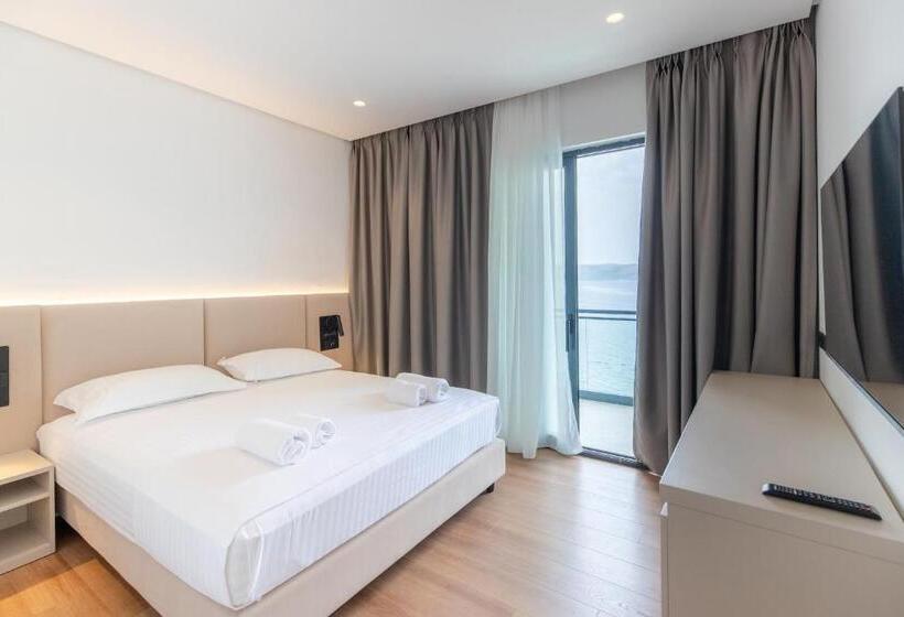 בית מלון כפרי Morina Beach