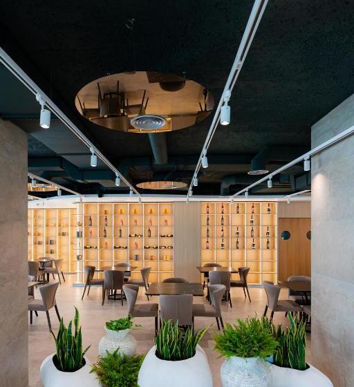 בית מלון כפרי Morina Beach