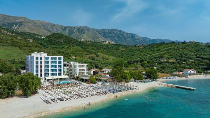 בית מלון כפרי Morina Beach