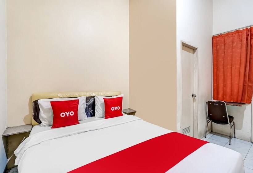 ホテル Oyo 91361 Benlin D Kost