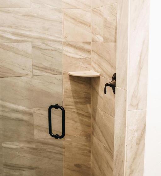 فندق Pendleton Pointe