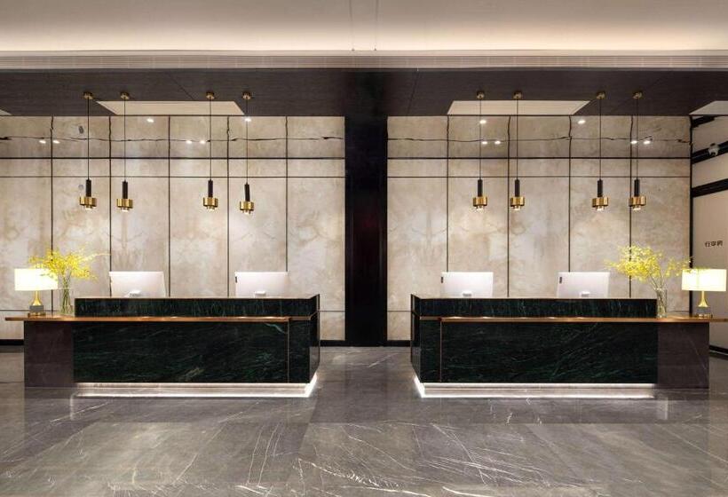 هتل Ramada By Wyndham Xishuangbanna Jinghong