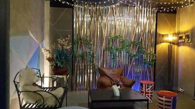 בית מלון כפרי Rungroj Panich