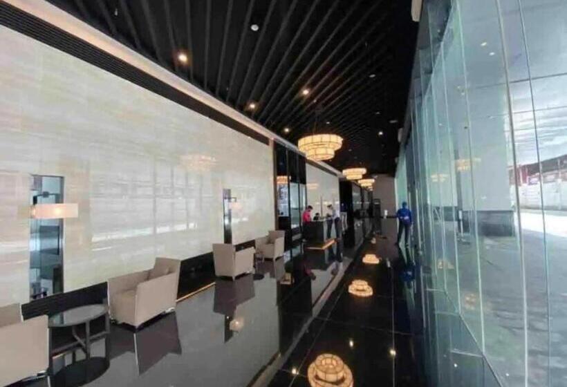 هتل Staycations Up Above 4 Modern 1br @ Air