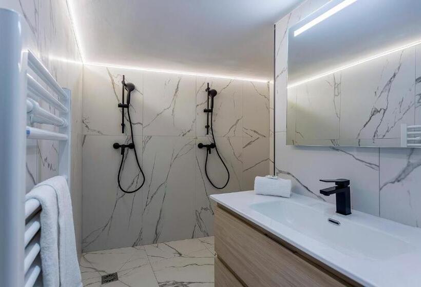 Отель Suite Romantique Balnéo Centre Lyon