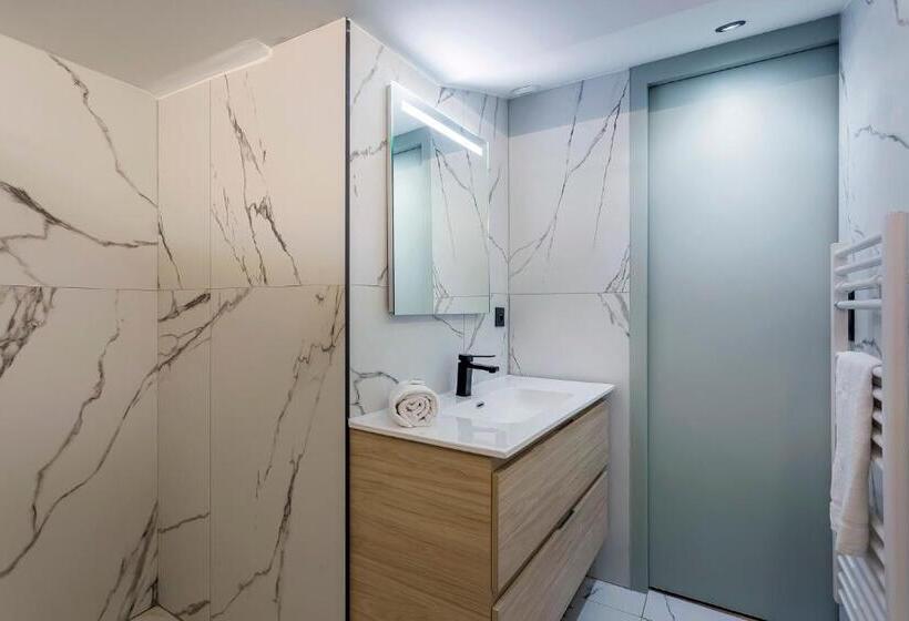 Отель Suite Romantique Balnéo Centre Lyon