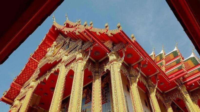 فندق Surang Mansion