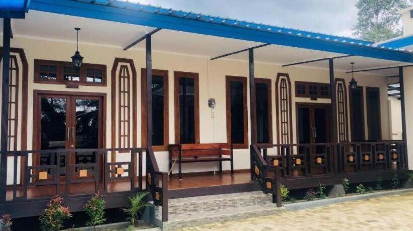 ホテル Villa Mutiara Hitam Situ Cileunca Pangalengan