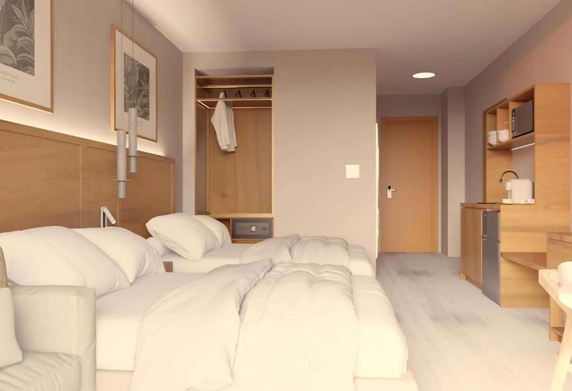 ホテル Wyndham Garden Mazatlan Marina