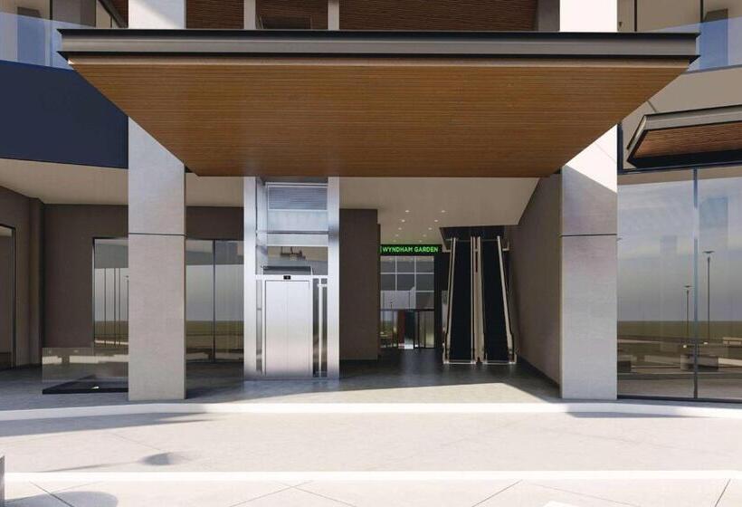 ホテル Wyndham Garden Mazatlan Marina