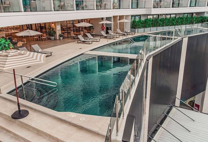 ホテル Wyndham Garden Mazatlan Marina