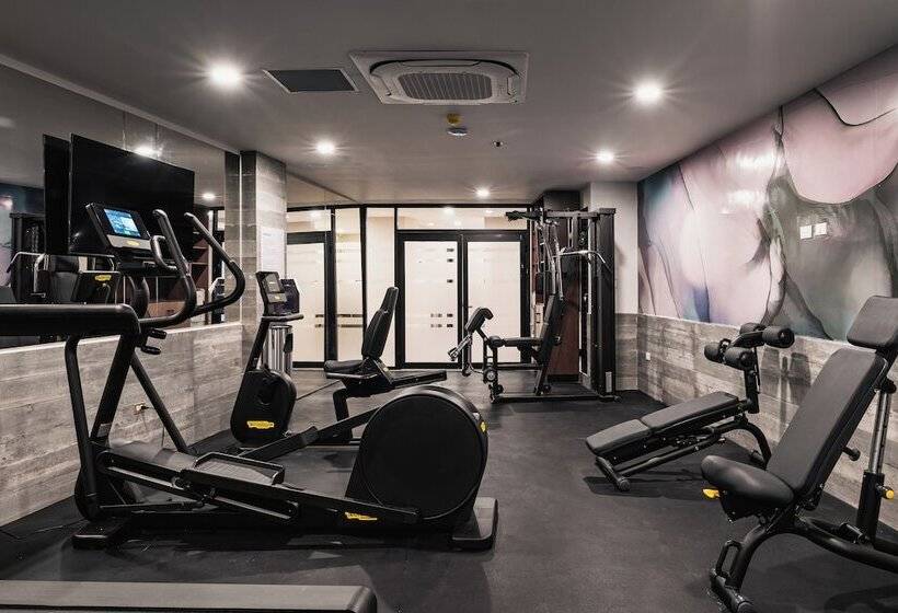 ホテル Wyndham Garden Mazatlan Marina