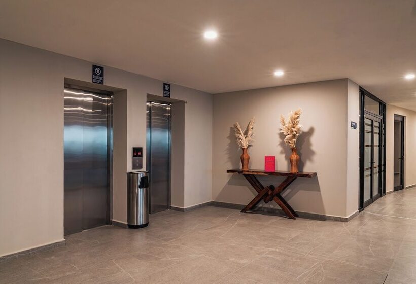 ホテル Wyndham Garden Mazatlan Marina