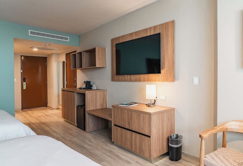 ホテル Wyndham Garden Mazatlan Marina