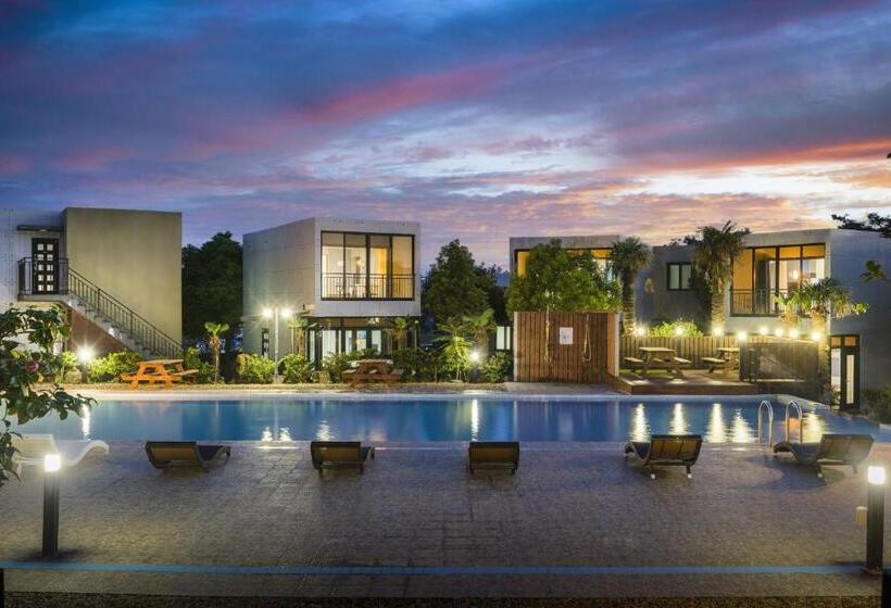 Jeju Aewol Hongsland Pension