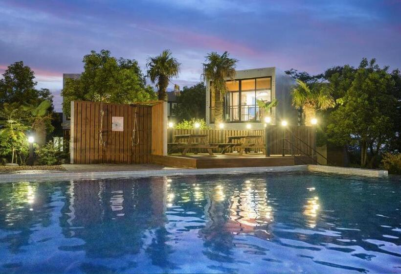 Jeju Aewol Hongsland Pension