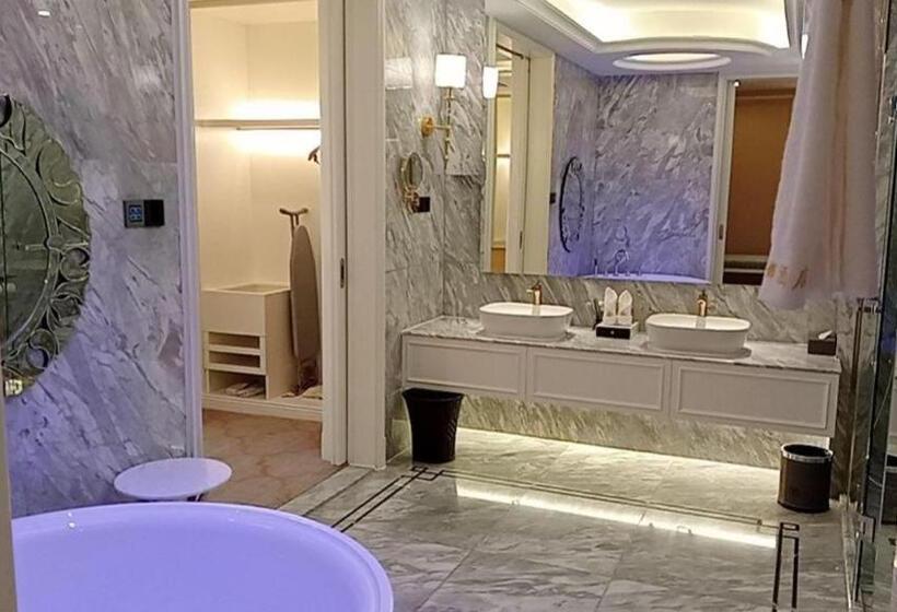 Khemarak Hotel 凯娜酒店