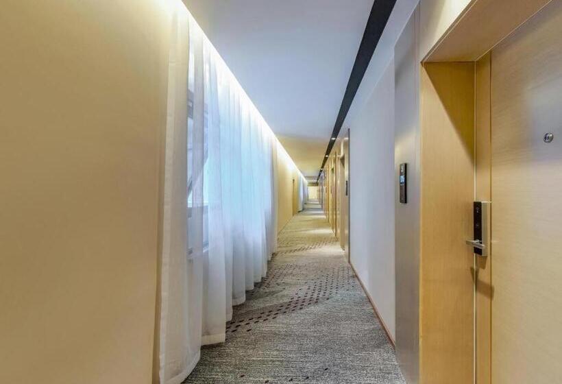 Lavande Hotel Chongqing Nanping Walking Street Wanda Plaza