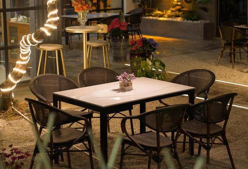 Meet Garden Hotel Baiyun International Airport