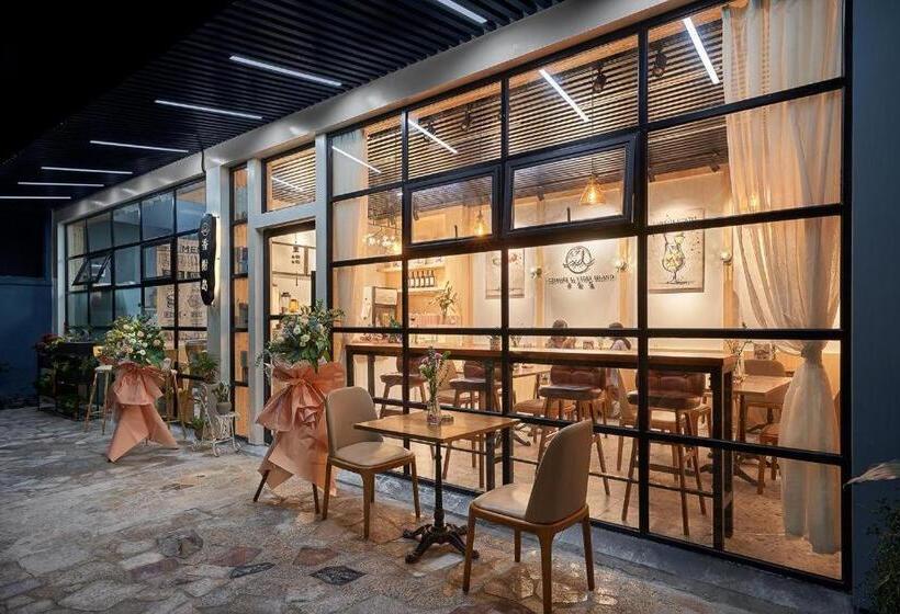 Meet Garden Hotel Baiyun International Airport