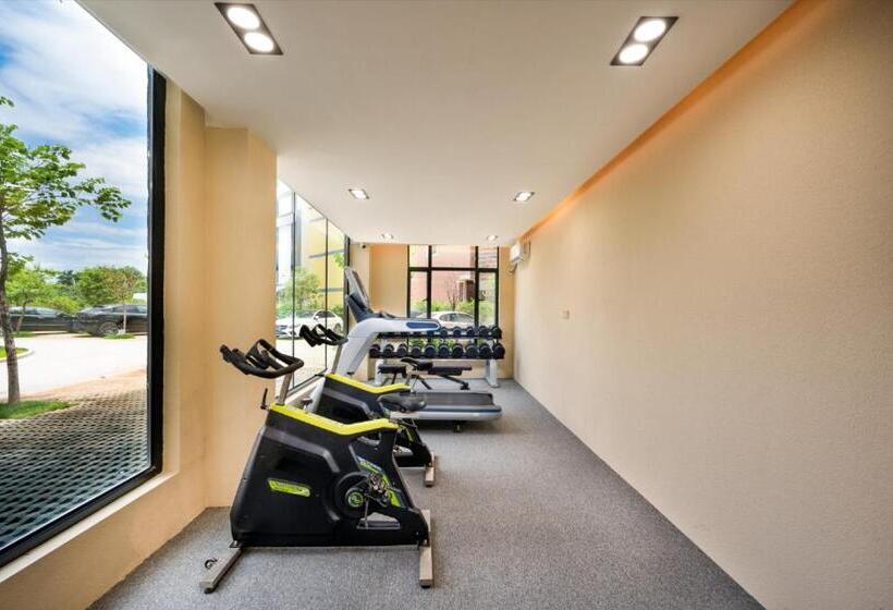 Meet Garden Hotel Baiyun International Airport