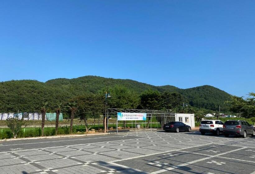 Namhae Kkotnae Village Pension