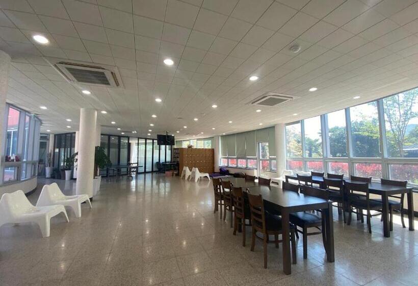 Namhae Kkotnae Village Pension