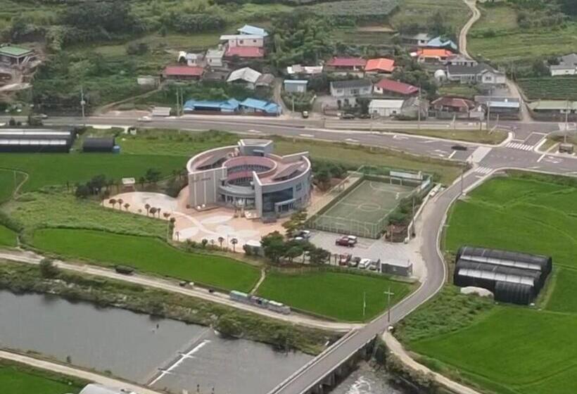 Namhae Kkotnae Village Pension