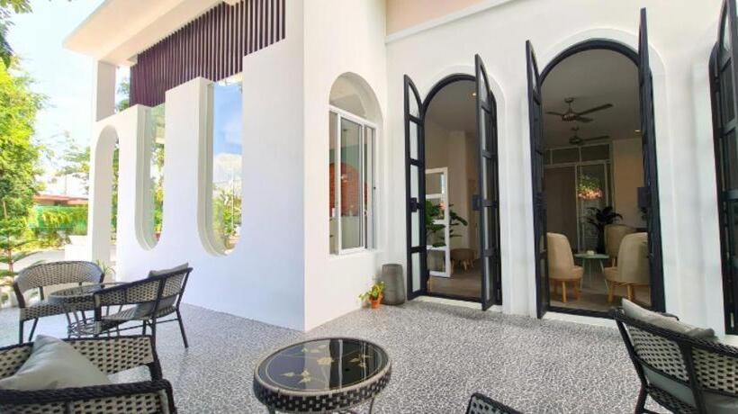 Nanlamoon Hotel โรงแรมน่านละมุน