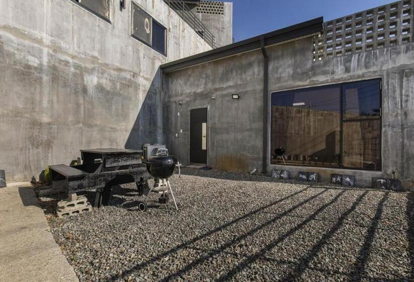 بنسيون Beotkkotgil Jinaseo