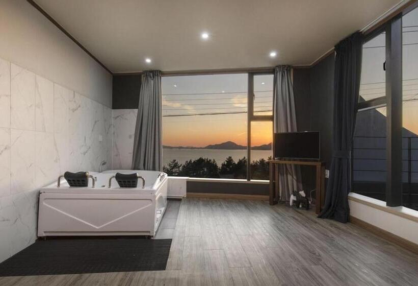 ペンション Beotkkotgil Jinaseo