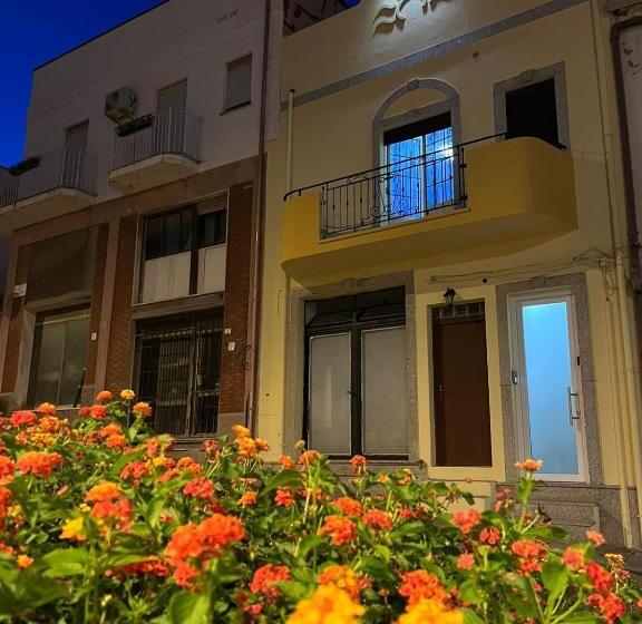 膳宿费 Followthesun  Camera Fronte Mare