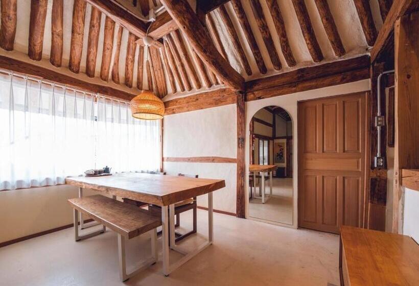 بنسيون Goheung Namsoonjae Hanok Stay