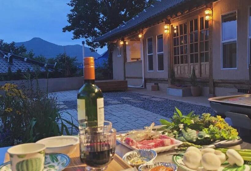 بنسيون Goheung Namsoonjae Hanok Stay