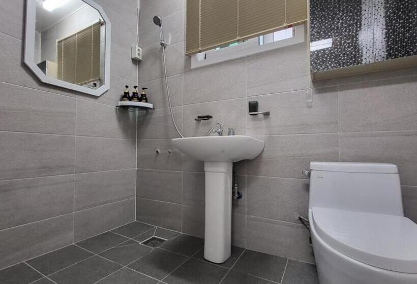 פנסיון Goseong Deulggot Stay Private House