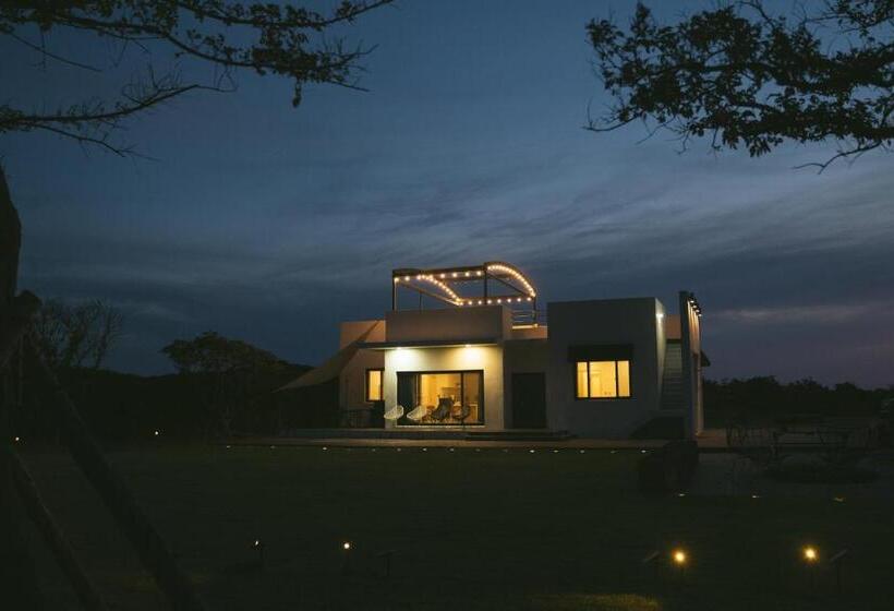 Pensió Jayouhaneun Private House