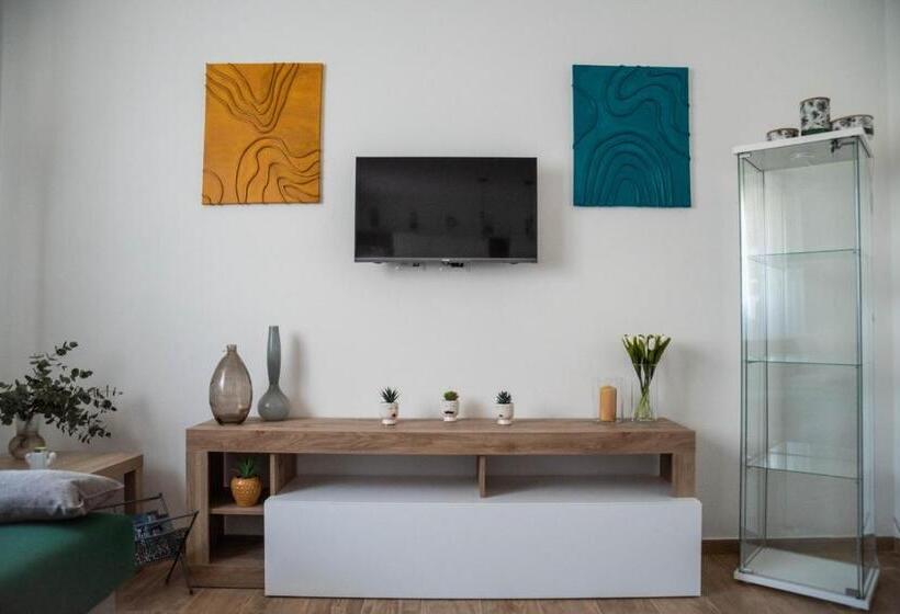 Пансион Koinè Comfort Rooms