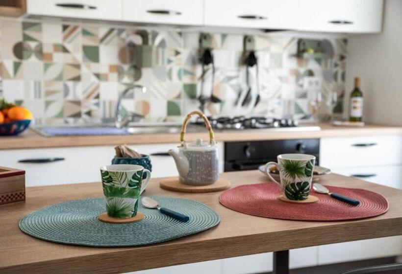 Пансион Koinè Comfort Rooms