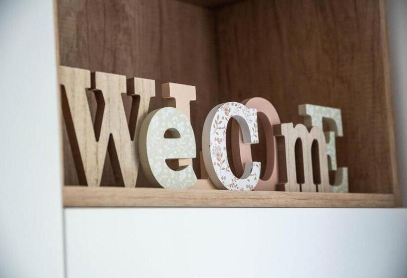 Пансион Koinè Comfort Rooms